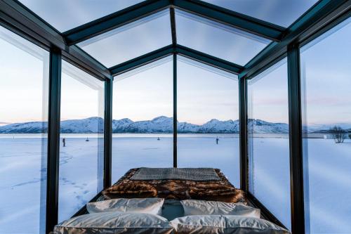 Aera Glass Cabins